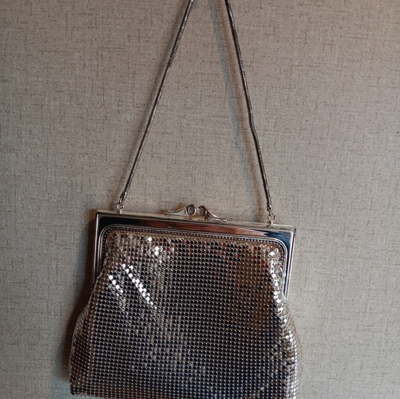 Vintage Oroton Mesh Clutch  mini handbag in good condition - Picture 6 of 7